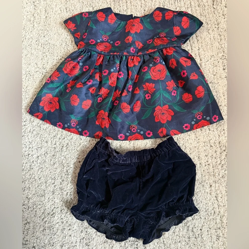 Gymboree 2 piece set top and bloomers size 2 EUC holiday red, green, navy floral